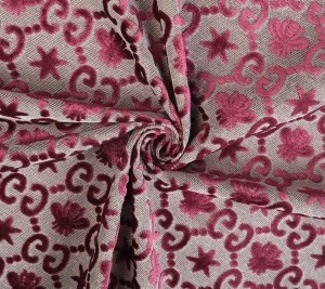 Tkanina żakard obiciowy Gucci Home – bordo na jasnym tle 