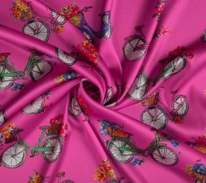  Jedwabna satyna – pink bikes