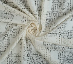 Włoska koronka bawełniana matowa – patchwork ecru  