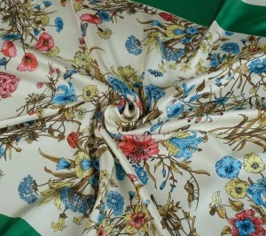 Jedwab Twill sygnowany GG - panel 90 cm x 140 cm