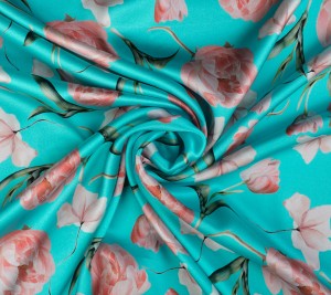 Satyna jedwabna z elastanem – pastelowe kwiaty 