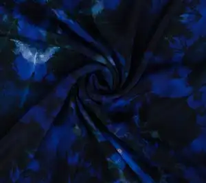 Tkanina sukienkowa krepa wiskozowa – kobaltowy wzór 