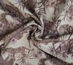 Tkanina żakardowa z wypukłym wzorem – dżungla o zmierzchu 