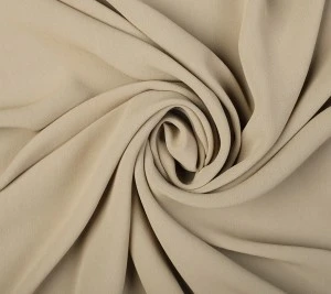 Krepa wiskozowa cienka - beżowa Resztka 85 cm x 130 cm 