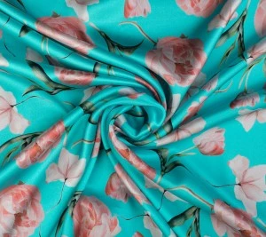 Satyna jedwabna z elastanem – pastelowe kwiaty  