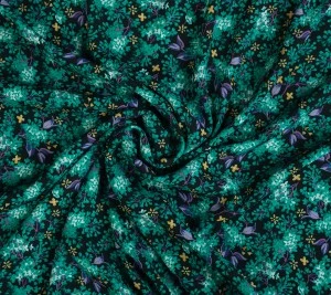 Wiskoza sukienkowa – turkusowe kwiaty Resztka 45 cm x 140 cm