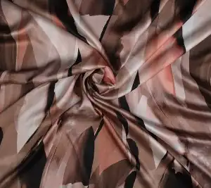 Satyna jedwabna – abstrakcja ciepłe brązy z brzoskwinią Resztka 62 cm x140 cm