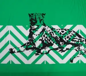 Jedwabna satyna z elastanem - tygrys panel 135 cm x 138 cm