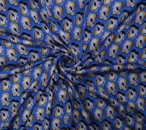 Jedwabna satyna - abstrakcyjny wzór błękit