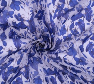 Jedwabny szyfon - kwiaty w kolorze habrowym