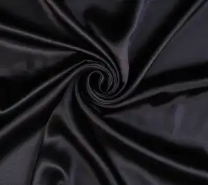 Wiskozowa satyna w kolorze czarnym Resztka 60 cm x 155 cm