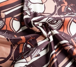 Satyna poliestrowa - sygnowana Bottega Veneta Resztka 170 cm x  156 cm