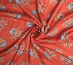 Jedwabny twill – wielobarwne kwiaty