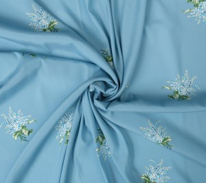 Satyna jedwabna z elastanem – matowa elegancja w odcieniu błękitu