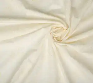  Bawełna haftowana - motyw kwiatowy - mleczny kolor